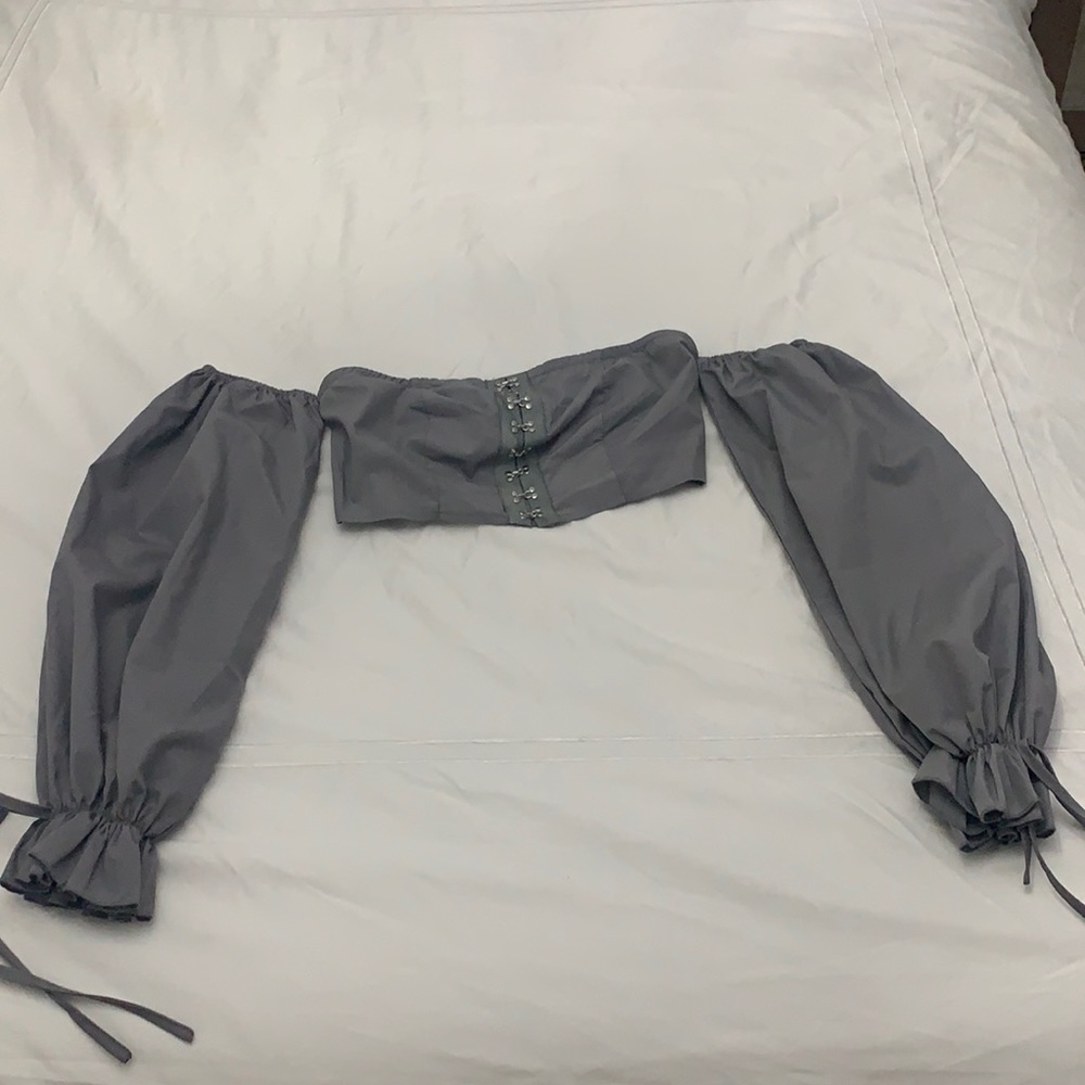 Gray strapless long sleeve shirt